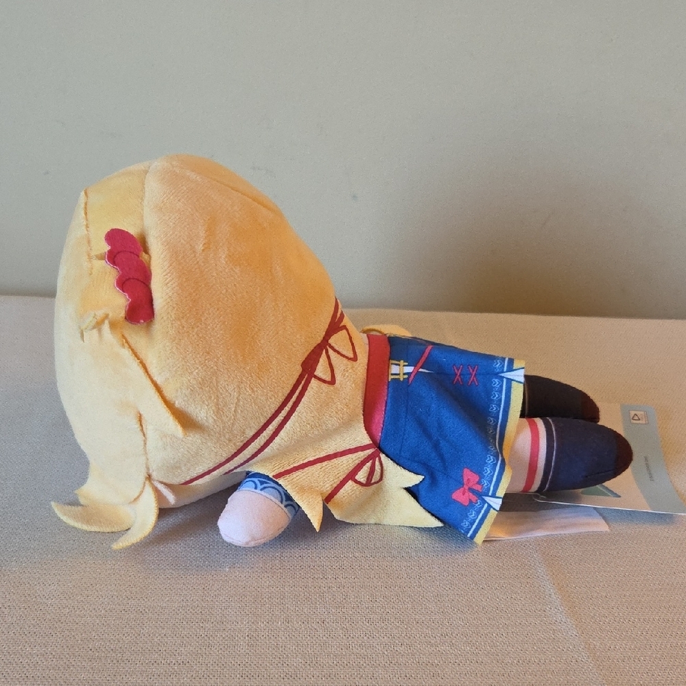 Hololive JP Haato Haachama Nesoberi Laying Down Furyuu Plush Round 1 Exclusive - Picture 2 of 13